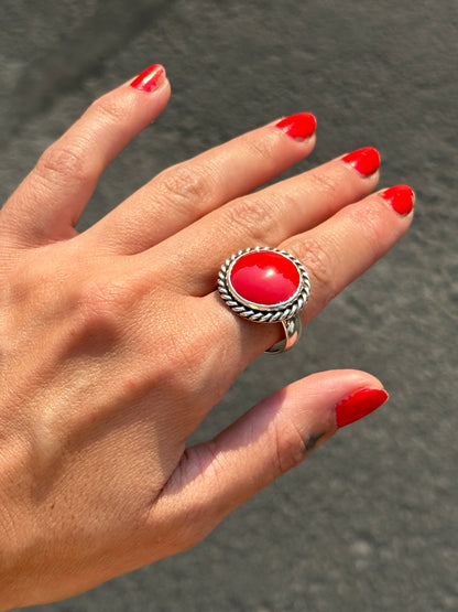 Hot Dot Rosarita ring- size 10