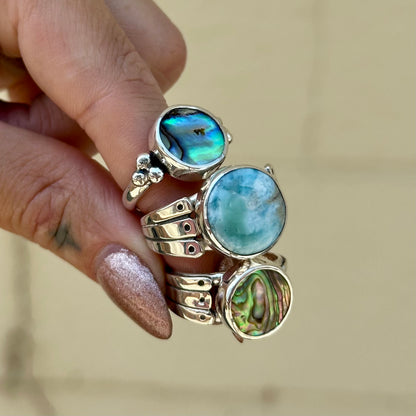 Abalone round ring- size 7.25