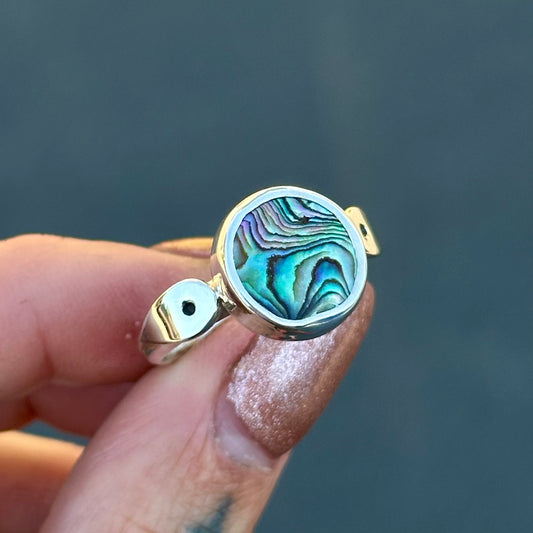 Abalone round ring- size 9