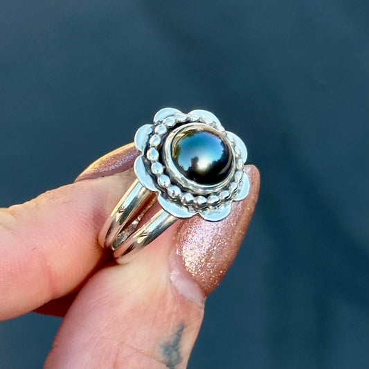 Tahitian black pearl ring- size 7.5