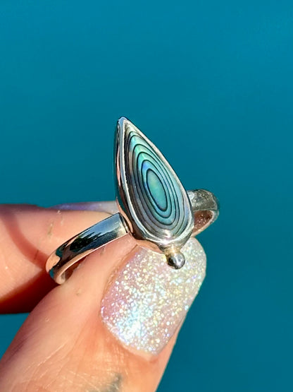 Abalone Shell Raindrop ring- size 9